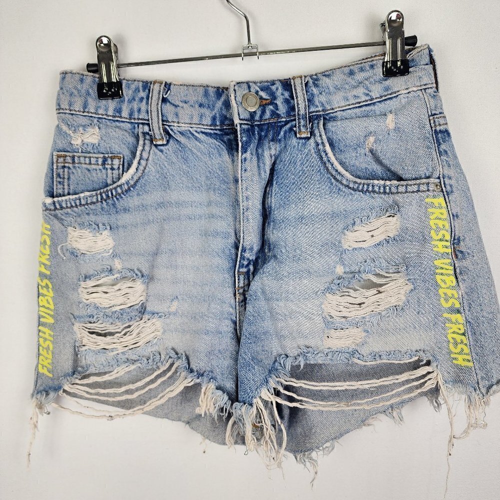 Bershka Womens Light Wash Distressed Graphic Denim Shorts Fresh Vibes Size 2